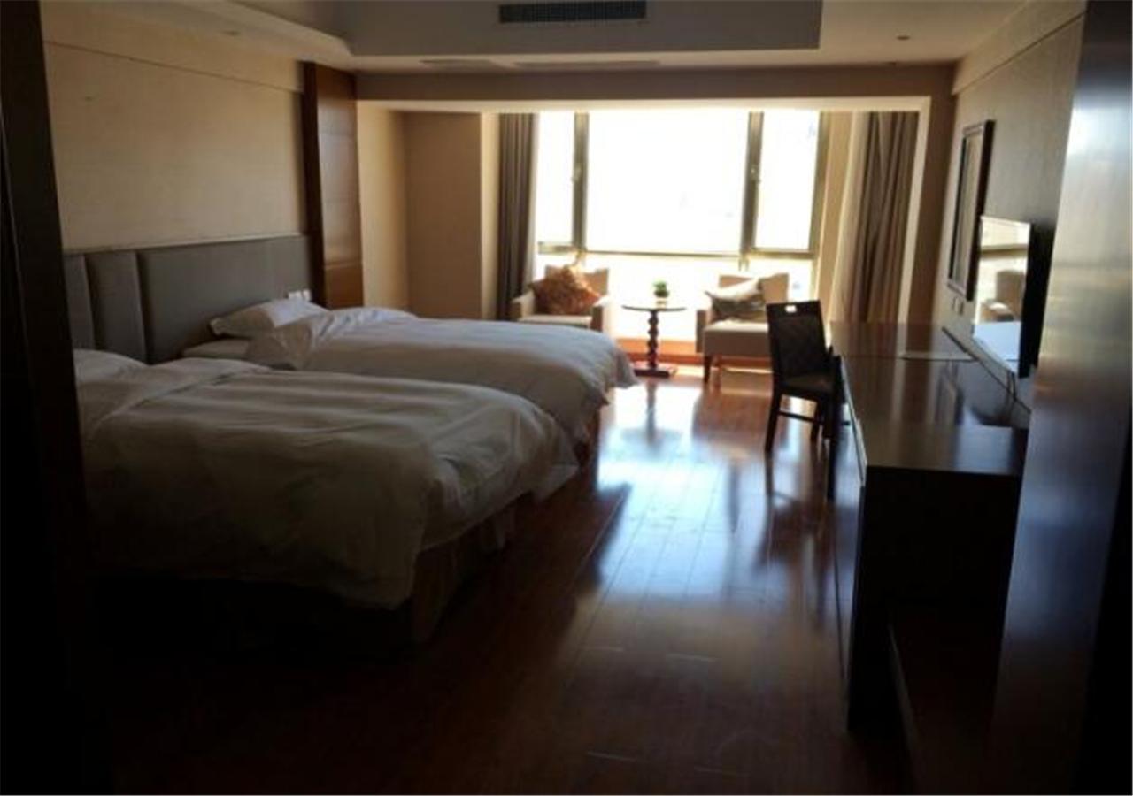 Weihai Golden Bay Holiday Hotel Exterior photo