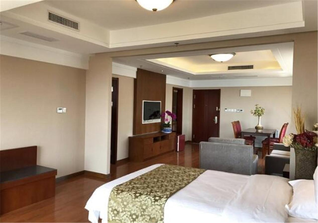 Weihai Golden Bay Holiday Hotel Exterior photo